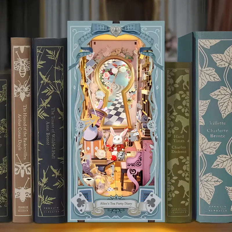 Book Nook - El Diario de la Fiesta de Té de Alicia