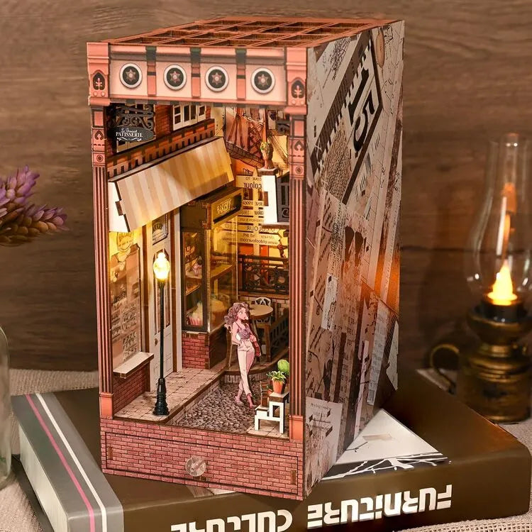 Book Nooks - Flores Europeas