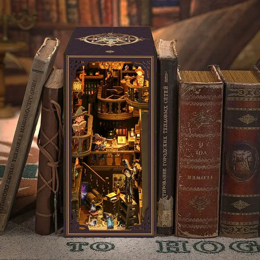 Book Nook - Maestro de Alquimia