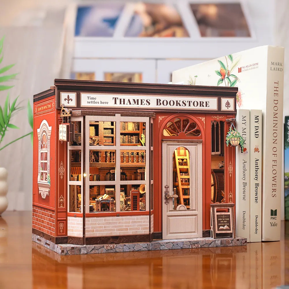 Kit de Casa en Miniatura - Book Nook Thames